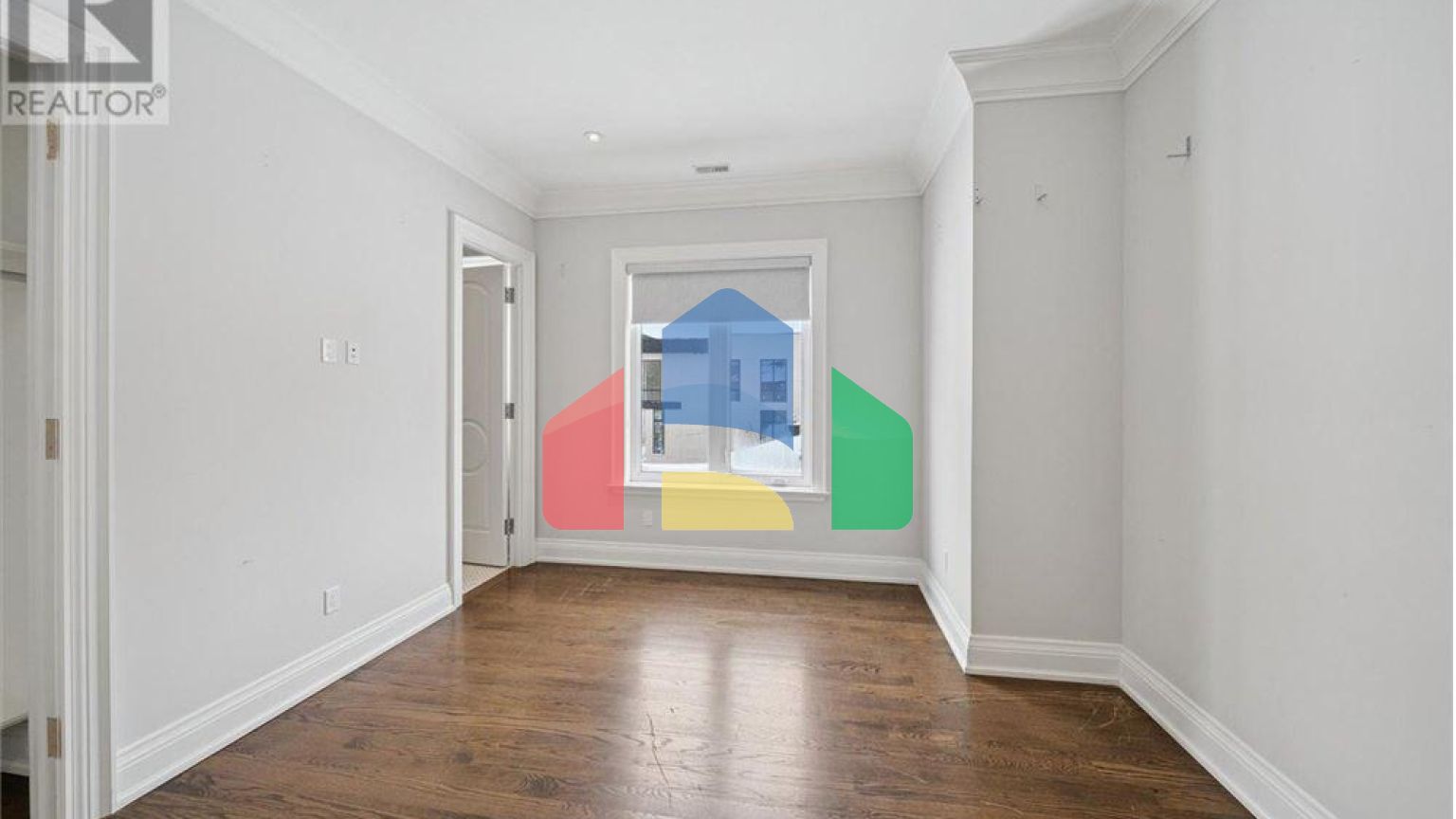 Residential - Single Family Home - Richmond Hill, Canada - Canada