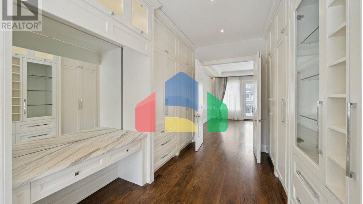 Residential - Single Family Home - Richmond Hill, Canada - Canada