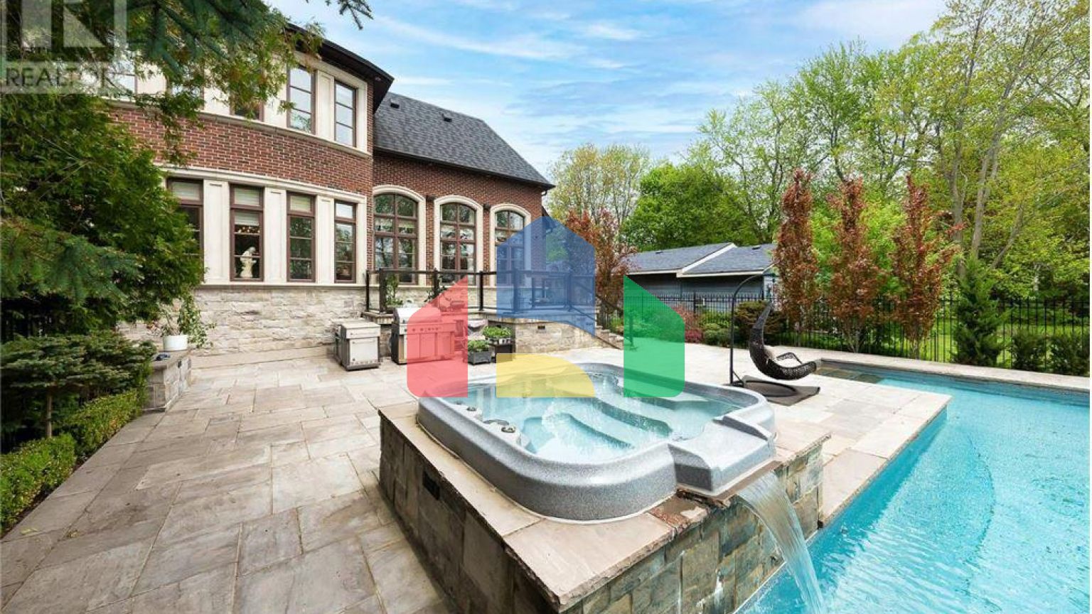 Residential - Single Family Home - Richmond Hill, Canada - Canada