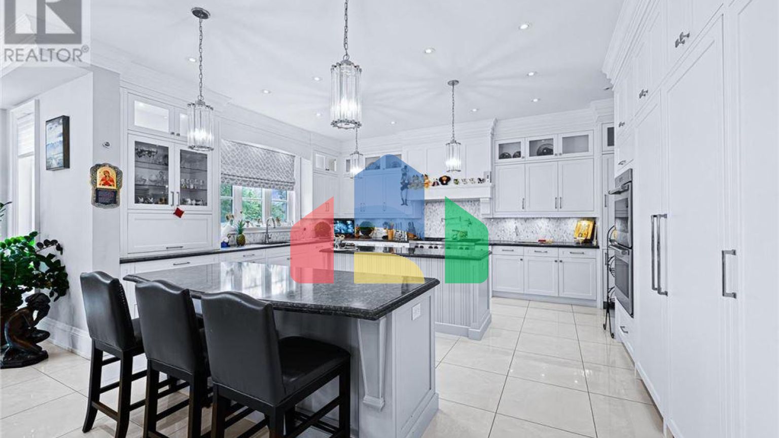 Residential - Single Family Home - Richmond Hill, Canada - Canada