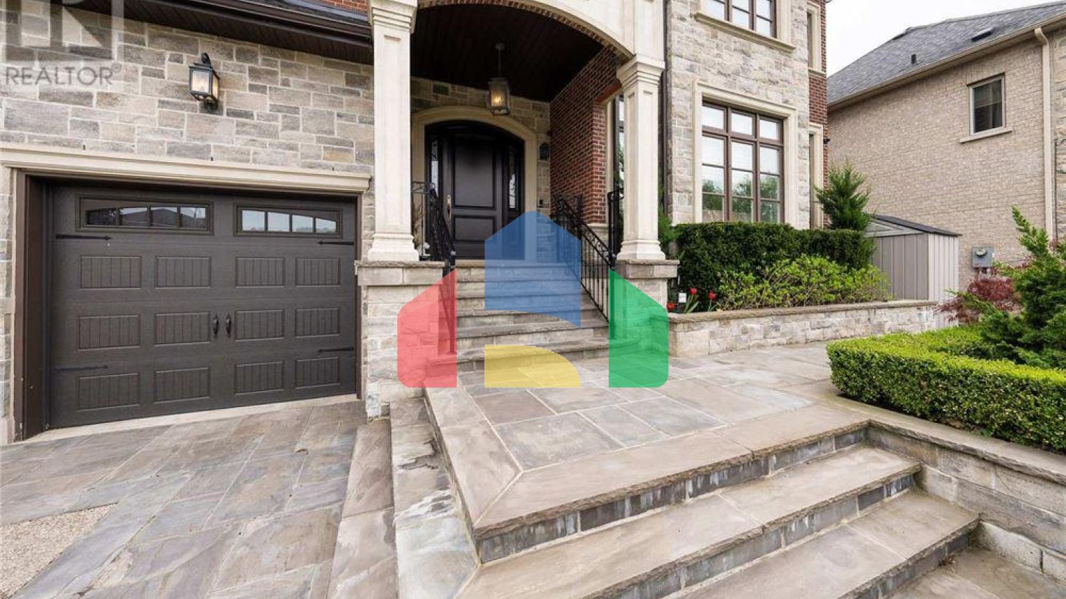 Residential - Single Family Home - Richmond Hill, Canada - Canada