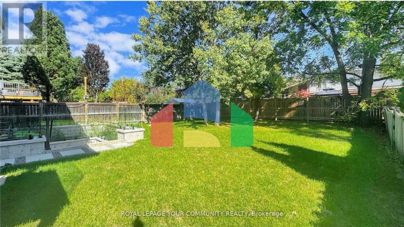 Residential - Single Family Home - Richmond Hill, Canada - Canada