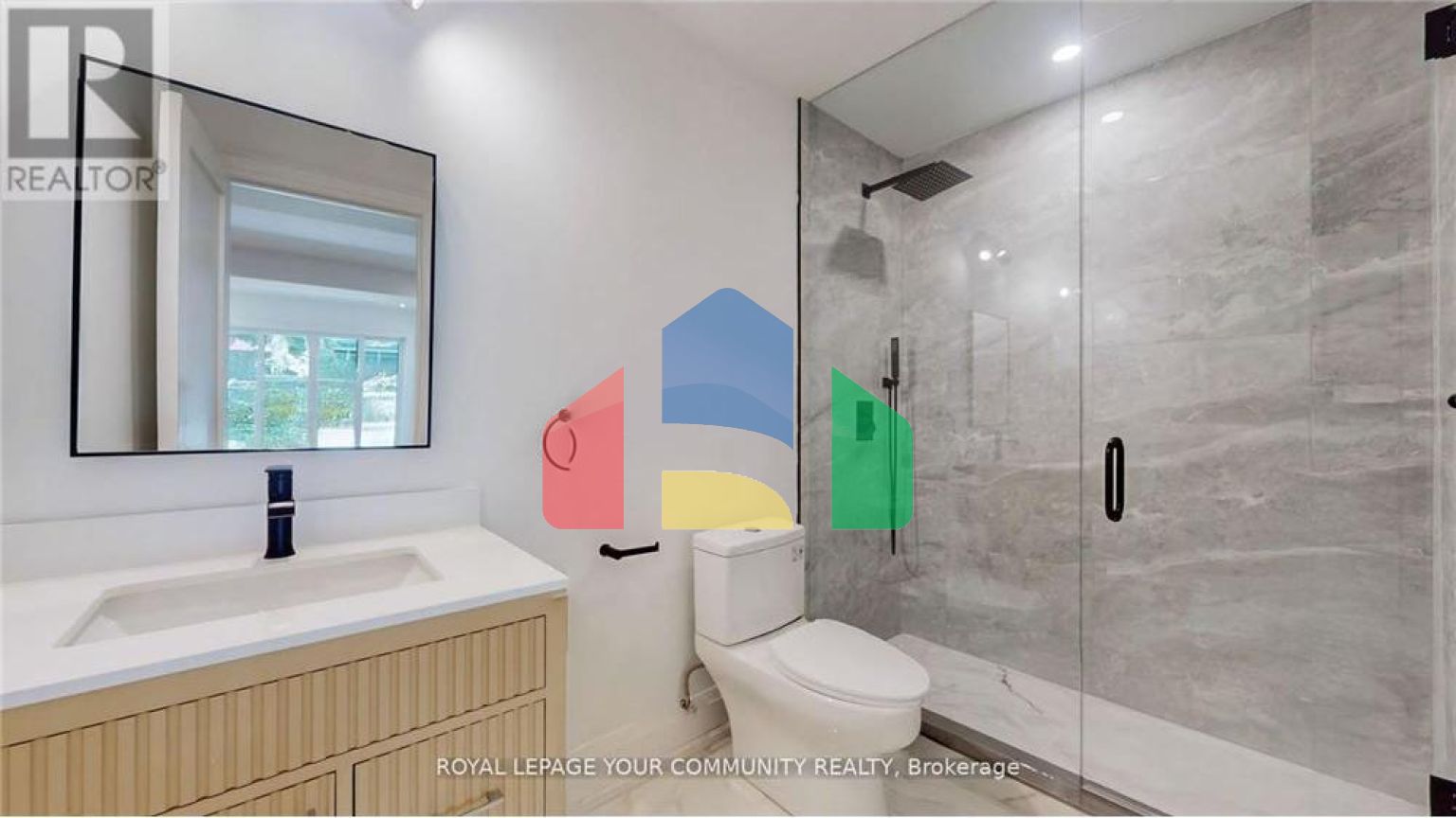 Residential - Single Family Home - Richmond Hill, Canada - Canada