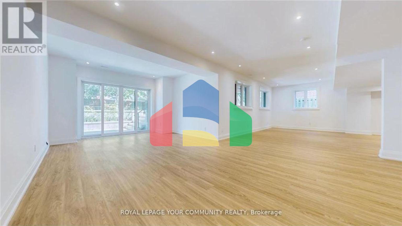 Residential - Single Family Home - Richmond Hill, Canada - Canada