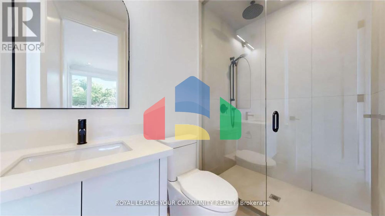 Residential - Single Family Home - Richmond Hill, Canada - Canada