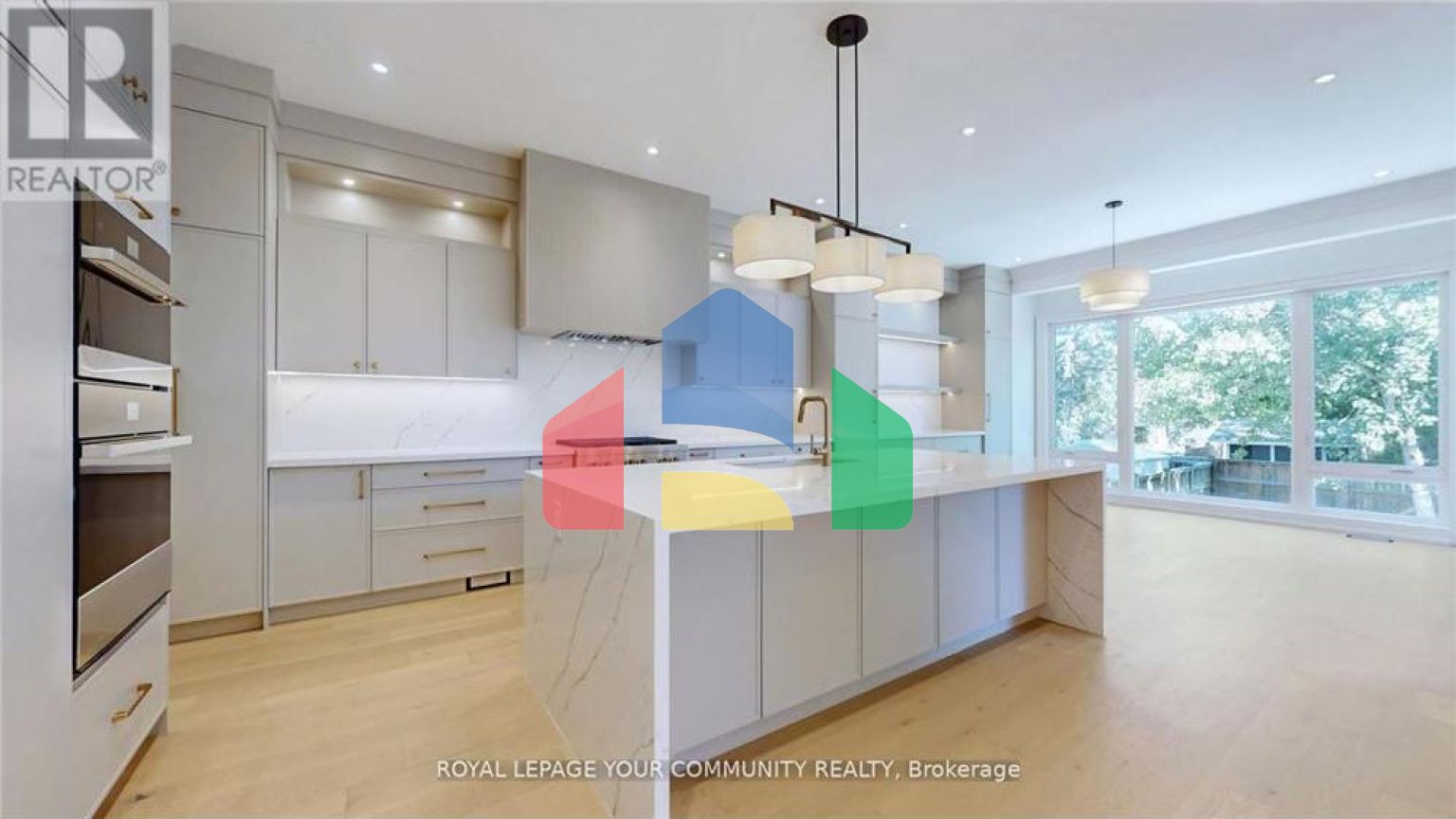 Residential - Single Family Home - Richmond Hill, Canada - Canada