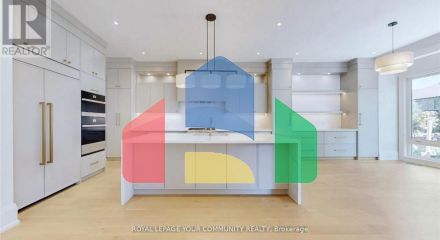 Residential - Single Family Home - Richmond Hill, Canada - Canada