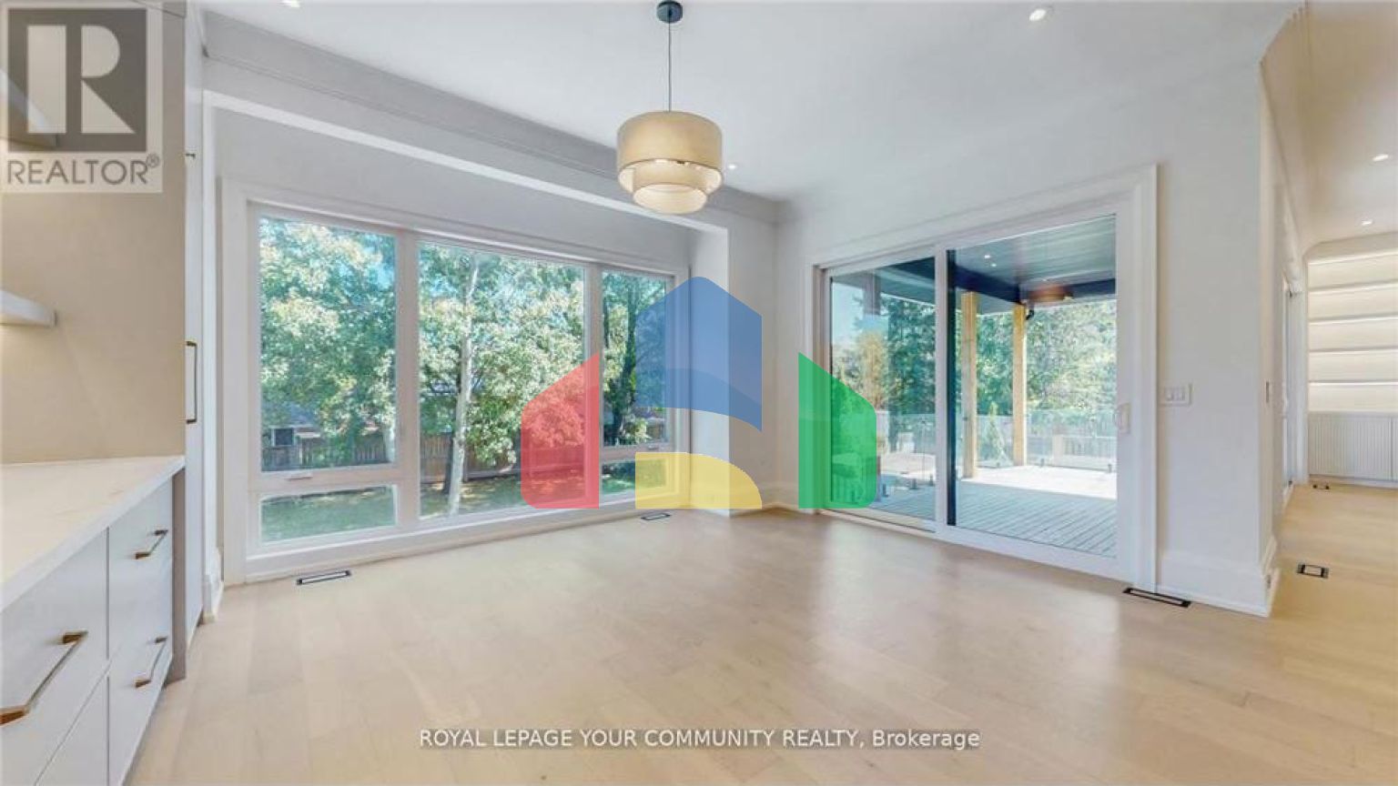 Residential - Single Family Home - Richmond Hill, Canada - Canada