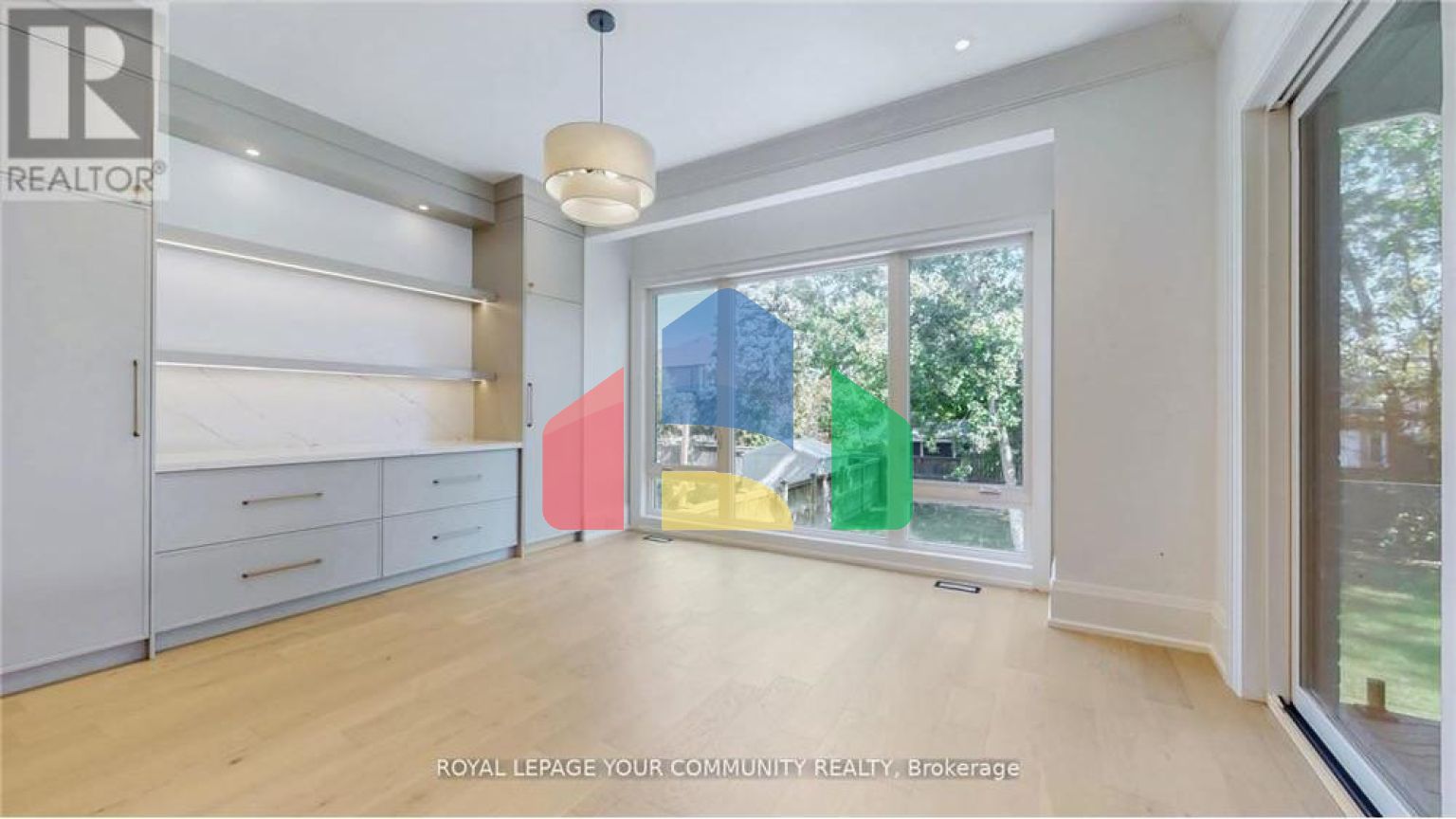 Residential - Single Family Home - Richmond Hill, Canada - Canada