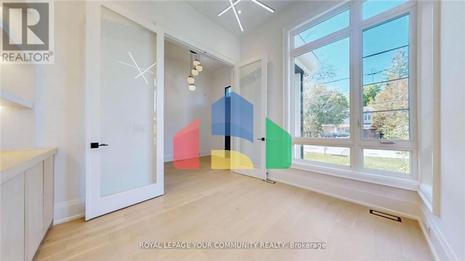 Residential - Single Family Home - Richmond Hill, Canada - Canada