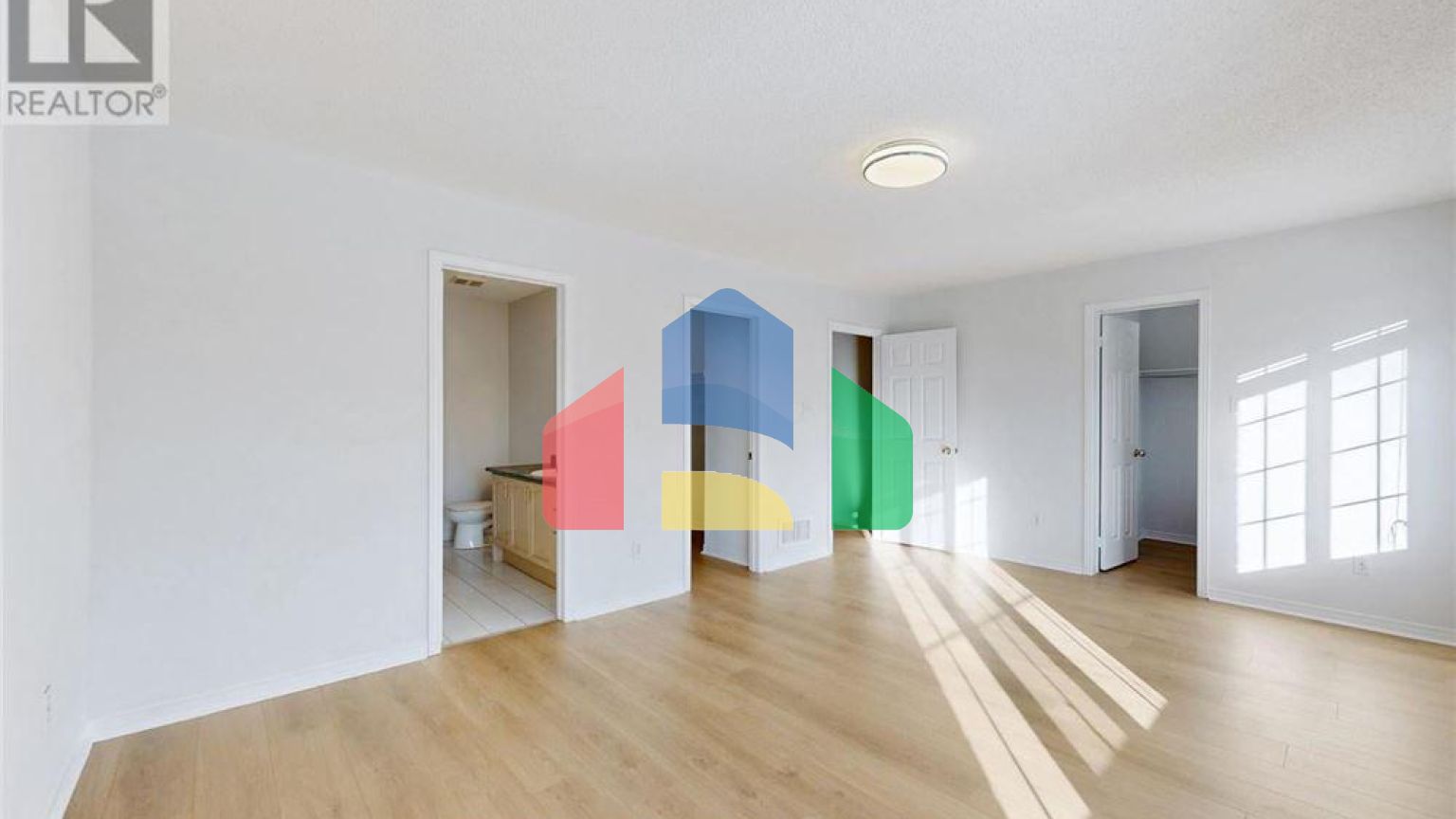 Residential - Single Family Home - Richmond Hill, Canada - Canada