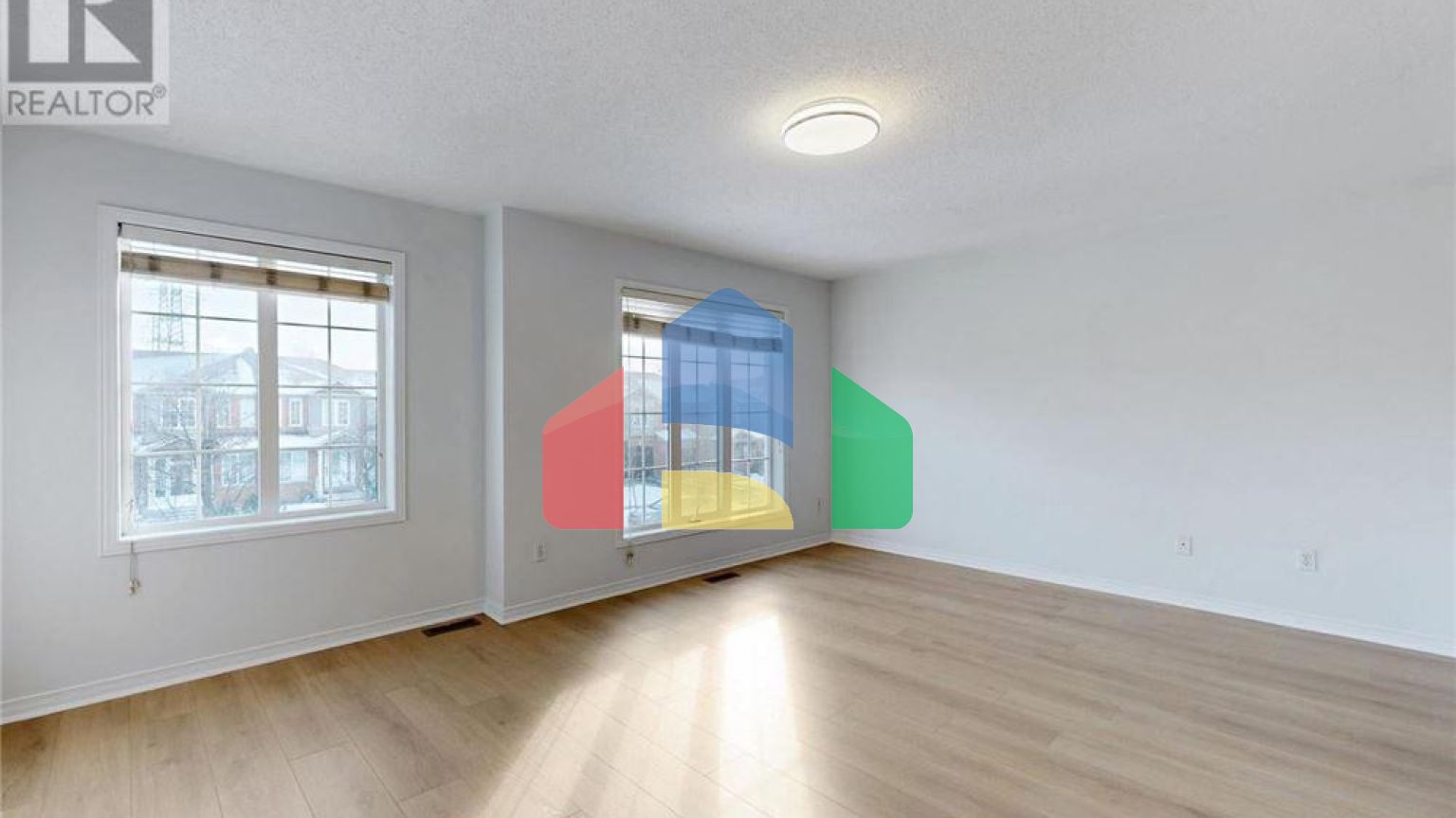 Residential - Single Family Home - Richmond Hill, Canada - Canada