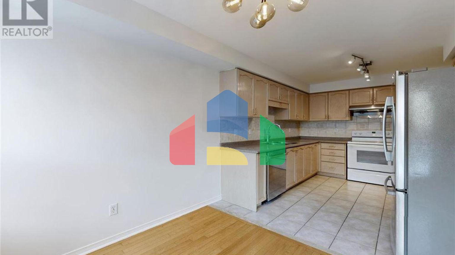 Residential - Single Family Home - Richmond Hill, Canada - Canada