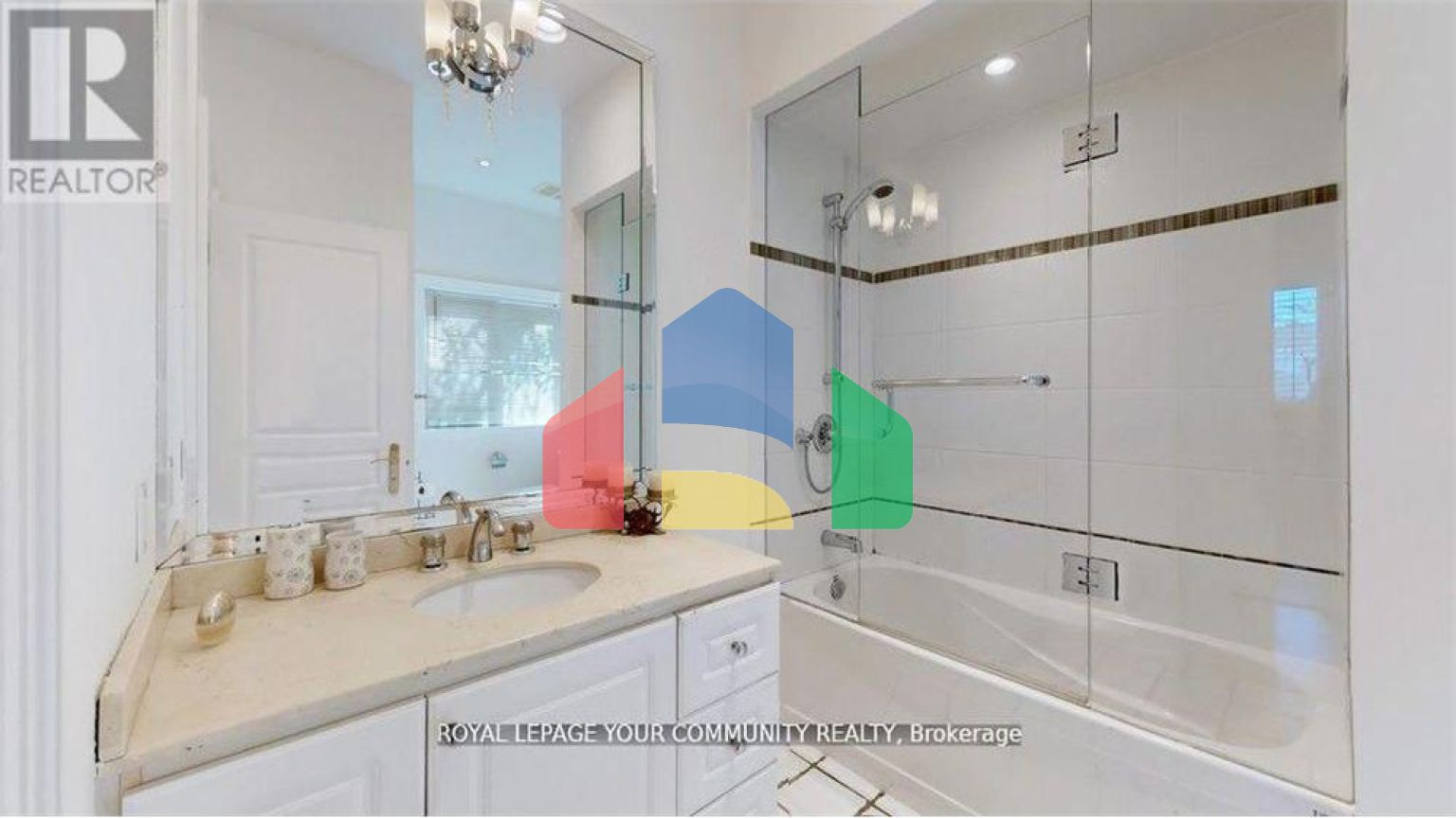 Residential - Single Family Home - Richmond Hill, Canada - Canada