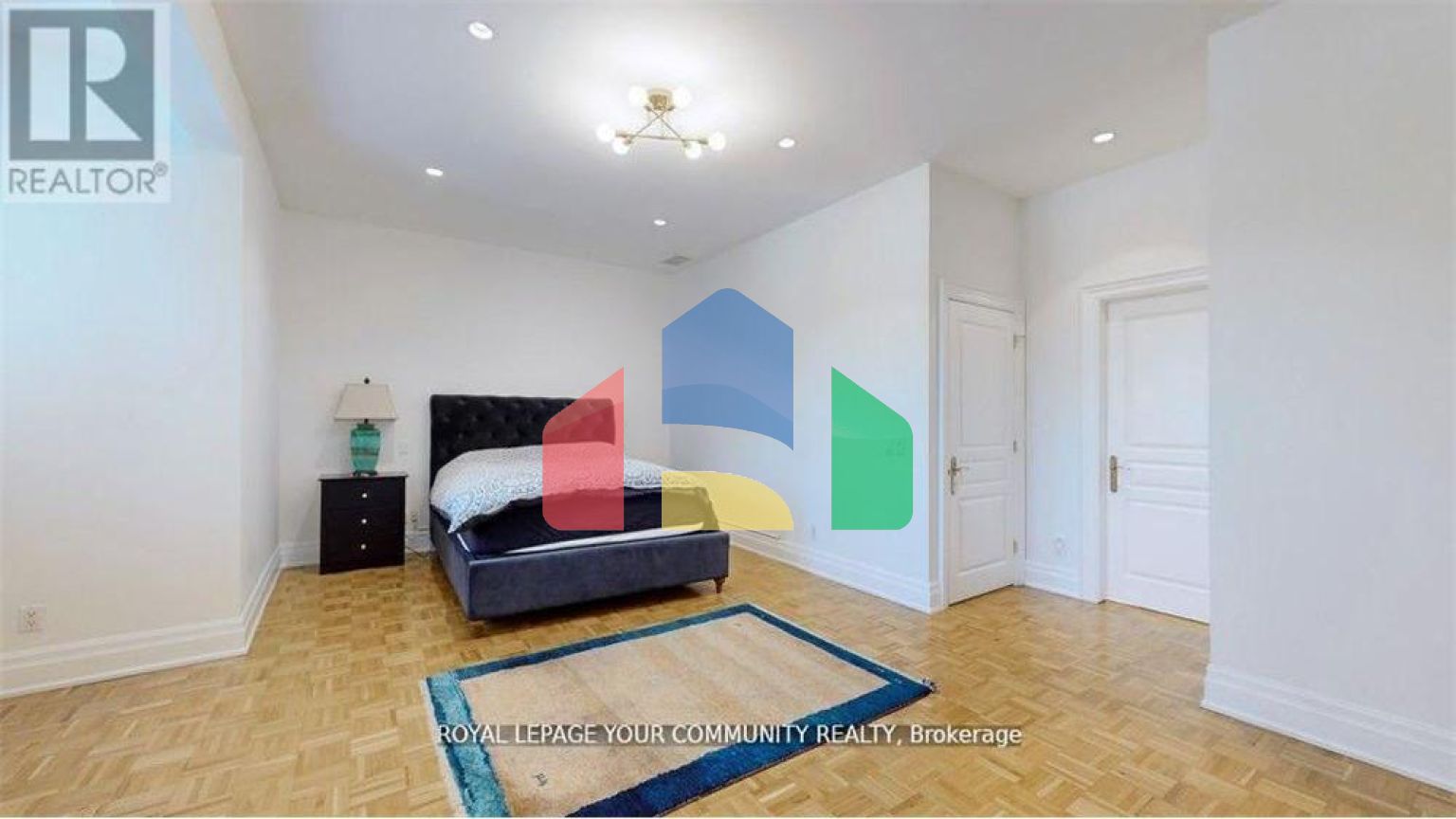 Residential - Single Family Home - Richmond Hill, Canada - Canada