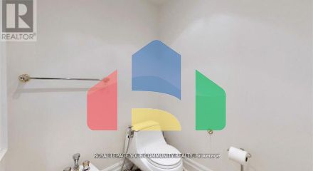 Residential - Single Family Home - Richmond Hill, Canada - Canada