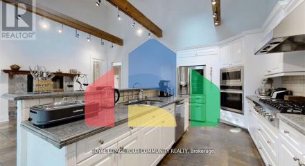 Residential - Single Family Home - Richmond Hill, Canada - Canada