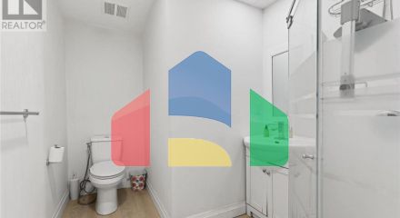 Residential - Single Family Home - Richmond Hill, Canada - Canada