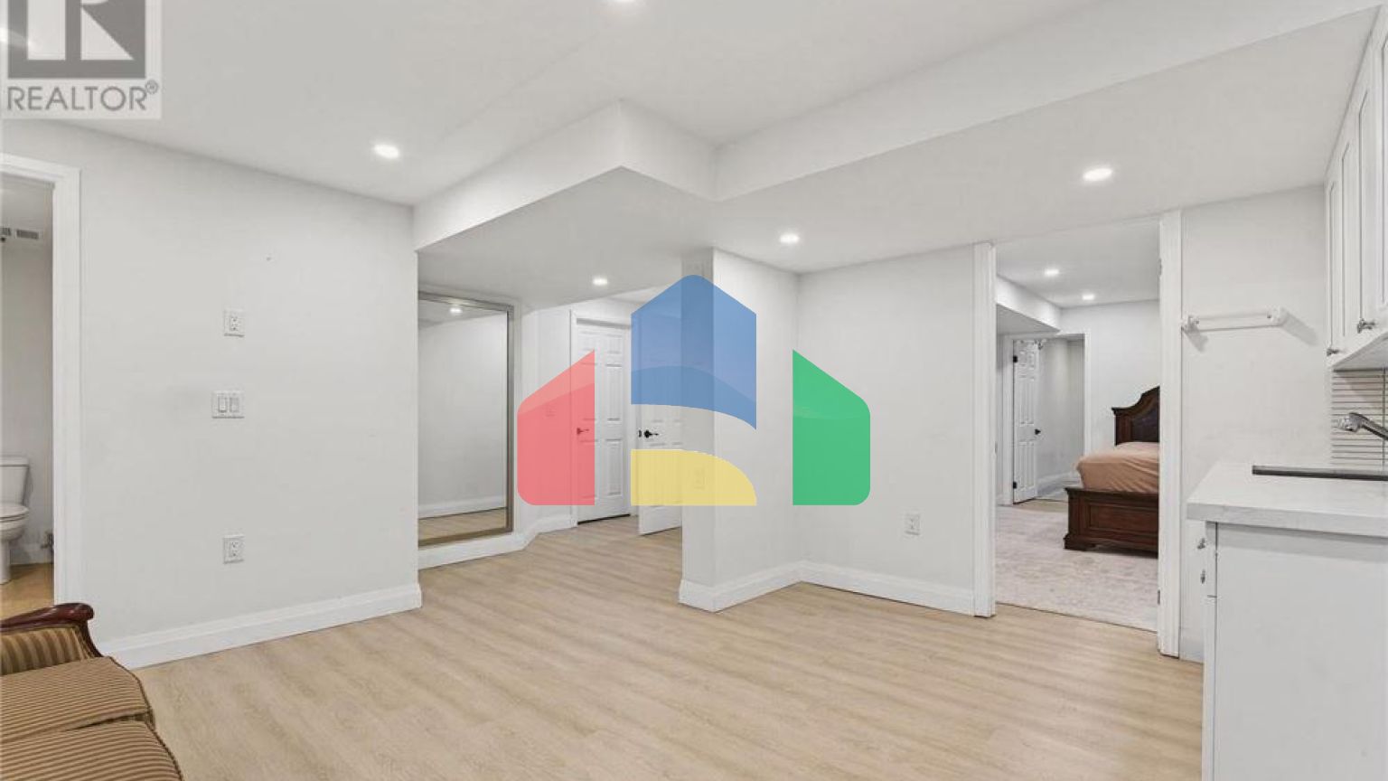 Residential - Single Family Home - Richmond Hill, Canada - Canada