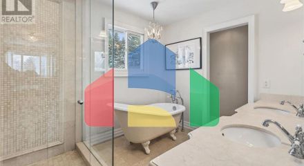 Residential - Single Family Home - Richmond Hill, Canada - Canada