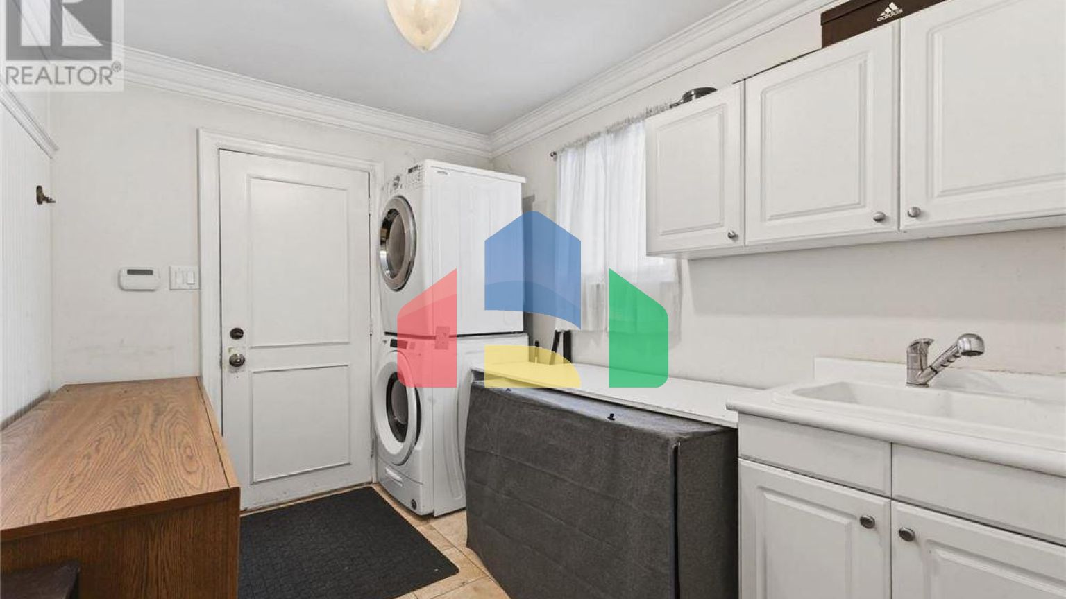 Residential - Single Family Home - Richmond Hill, Canada - Canada