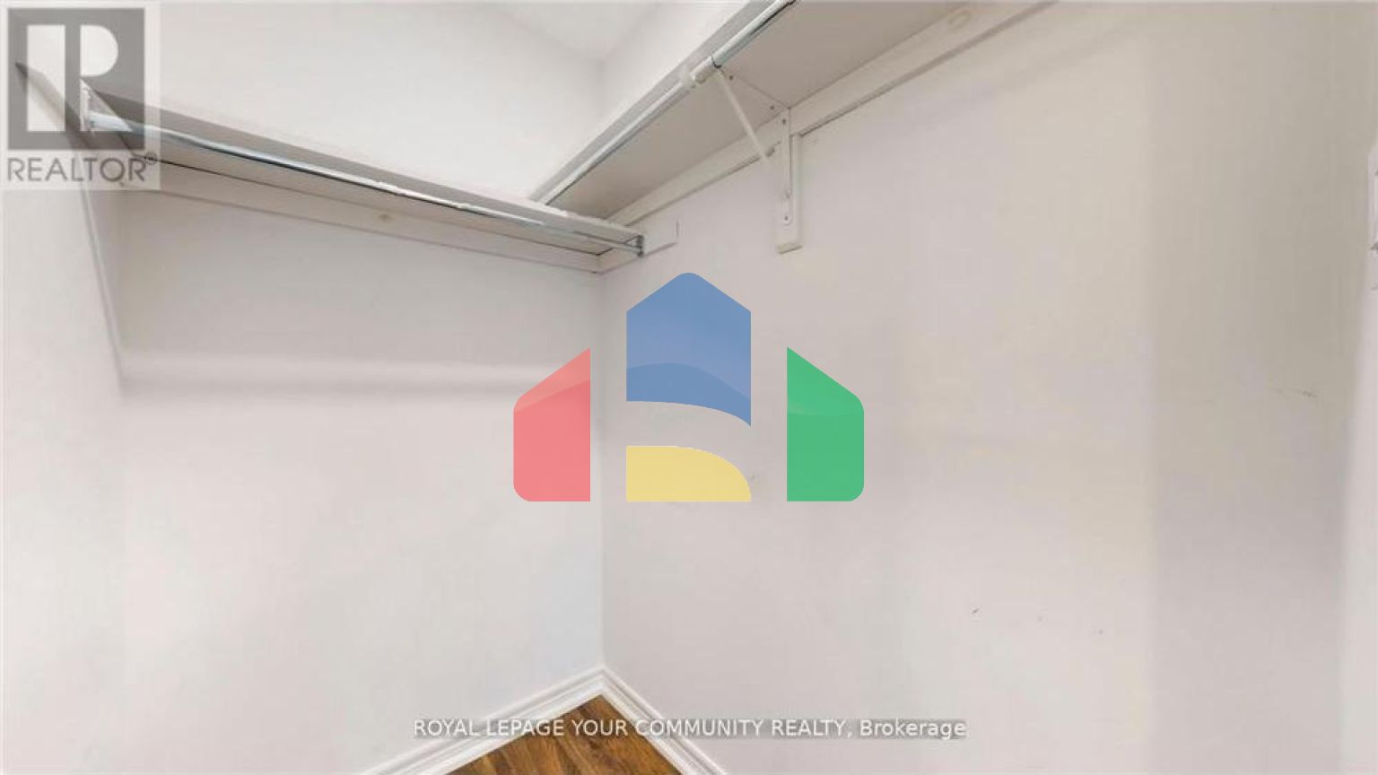 Residential - Condo/Apartment - Richmond Hill, Canada - Canada