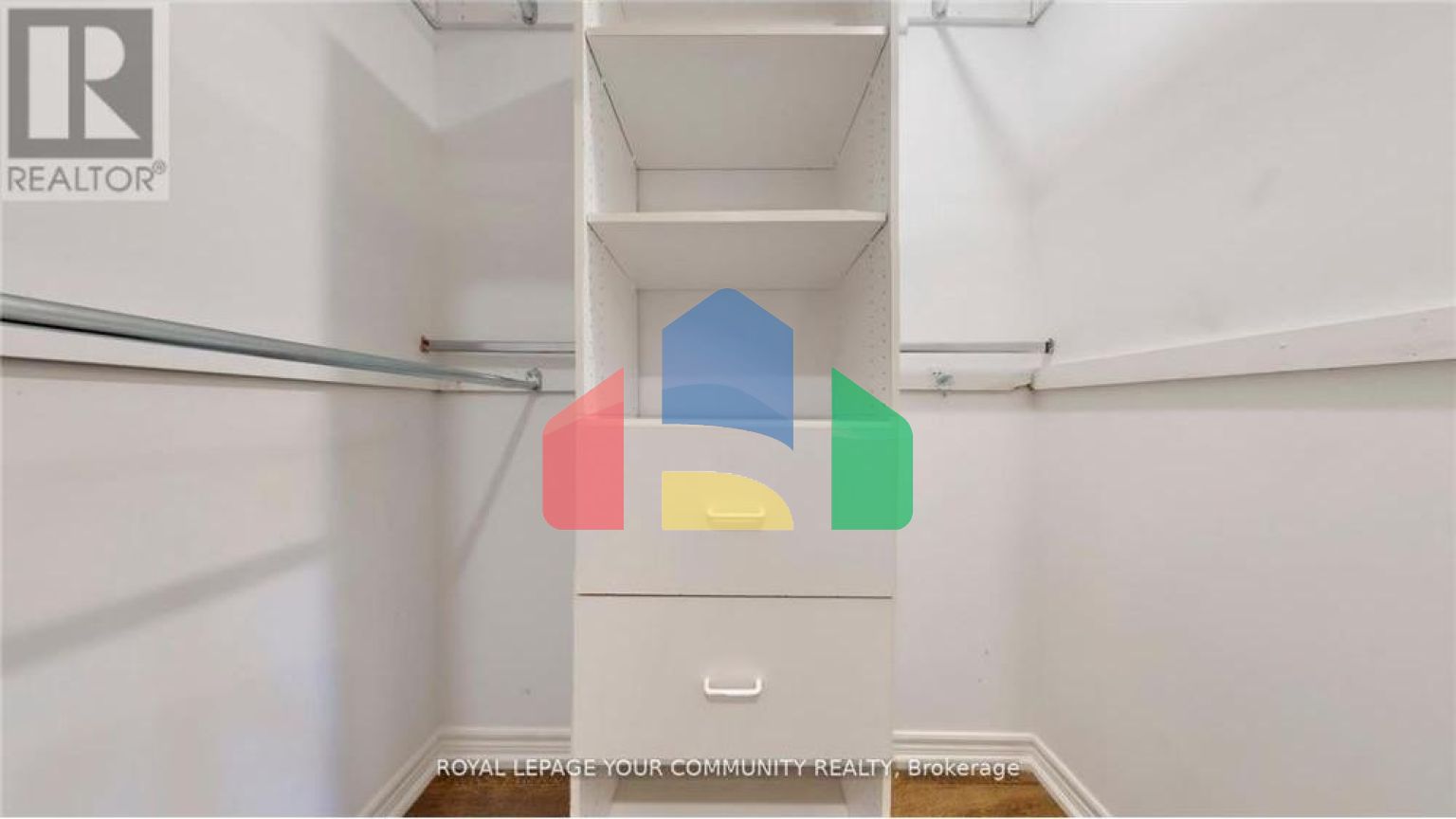 Residential - Condo/Apartment - Richmond Hill, Canada - Canada