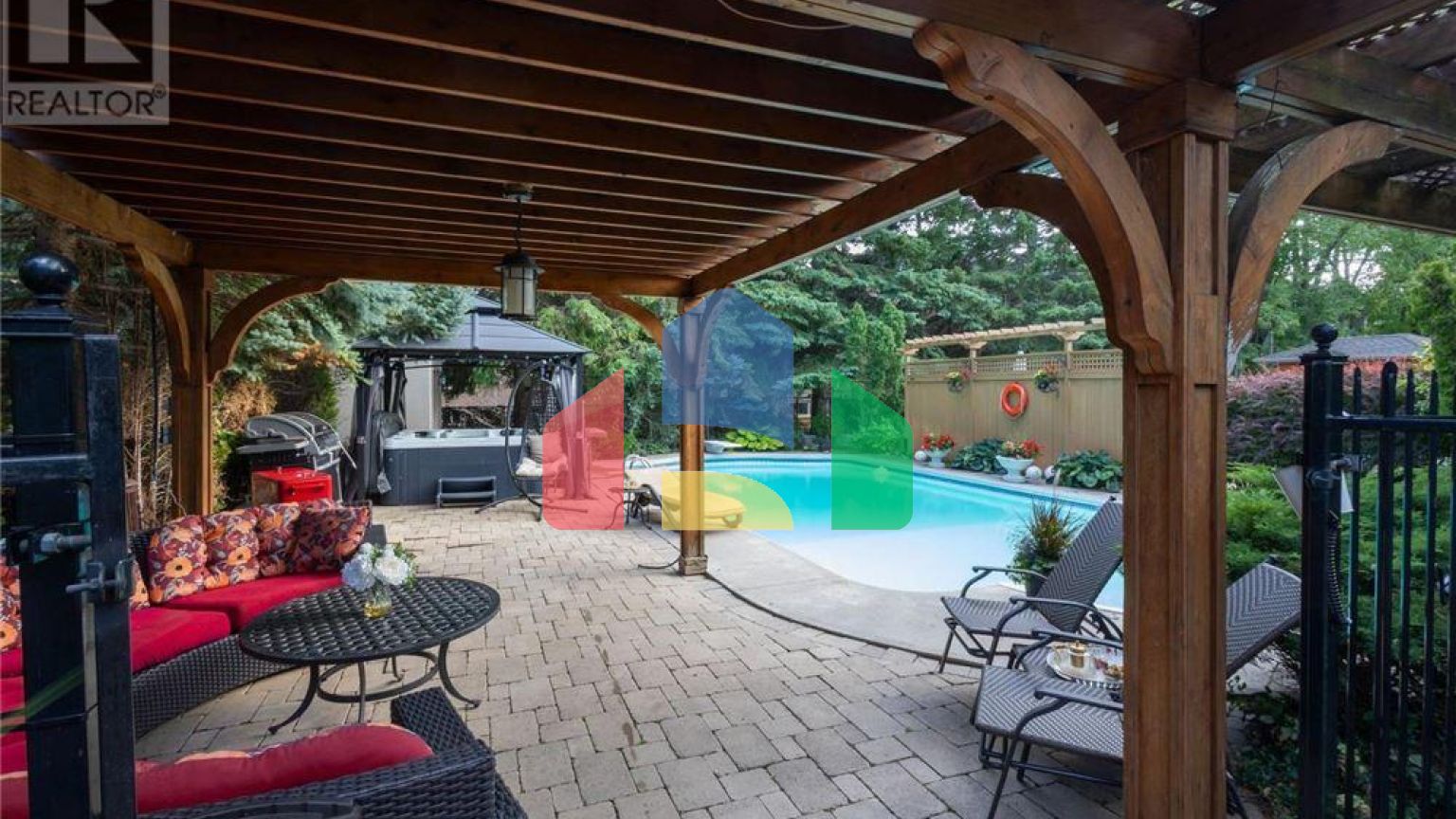 Residential - Single Family Home - Richmond Hill, Canada - Canada