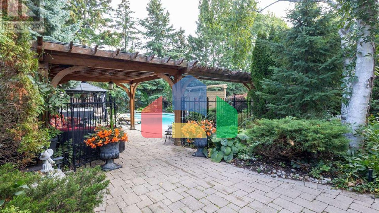 Residential - Single Family Home - Richmond Hill, Canada - Canada