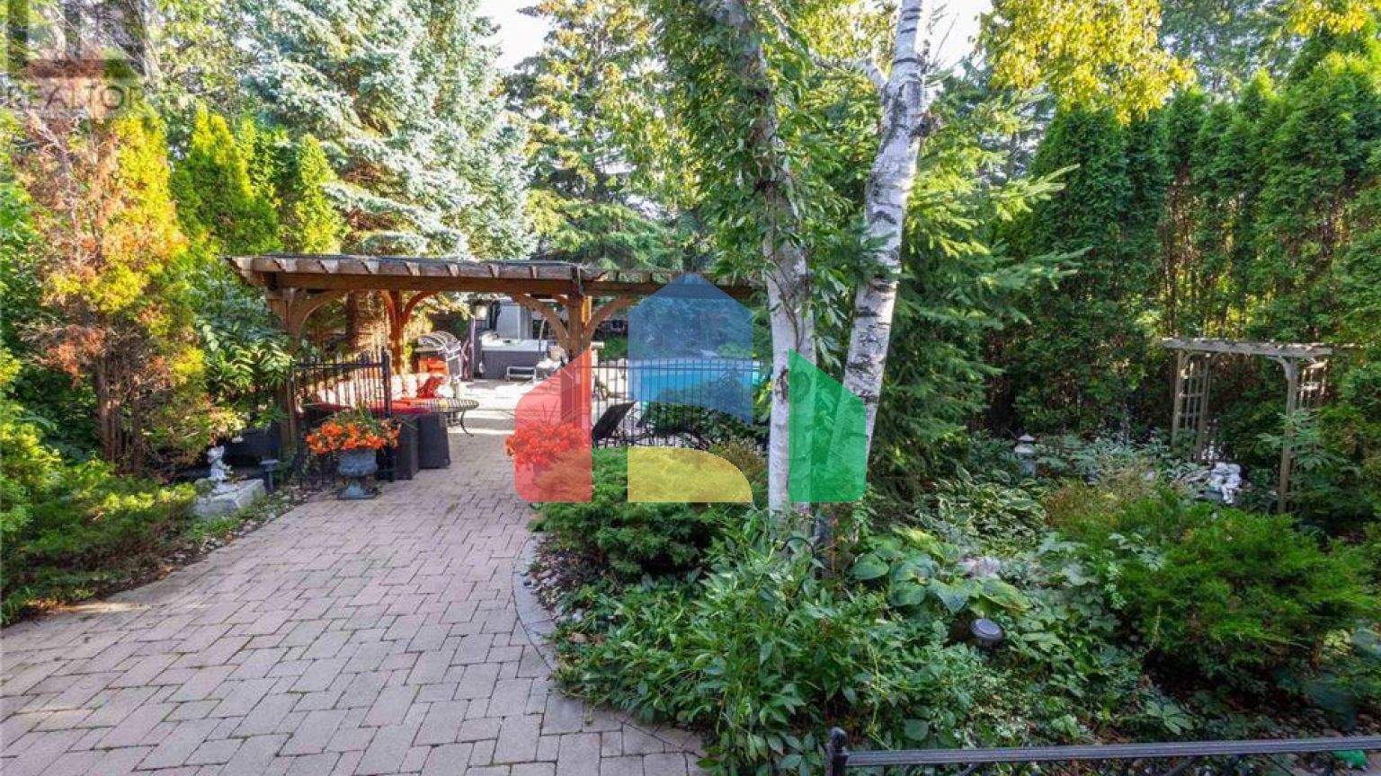 Residential - Single Family Home - Richmond Hill, Canada - Canada