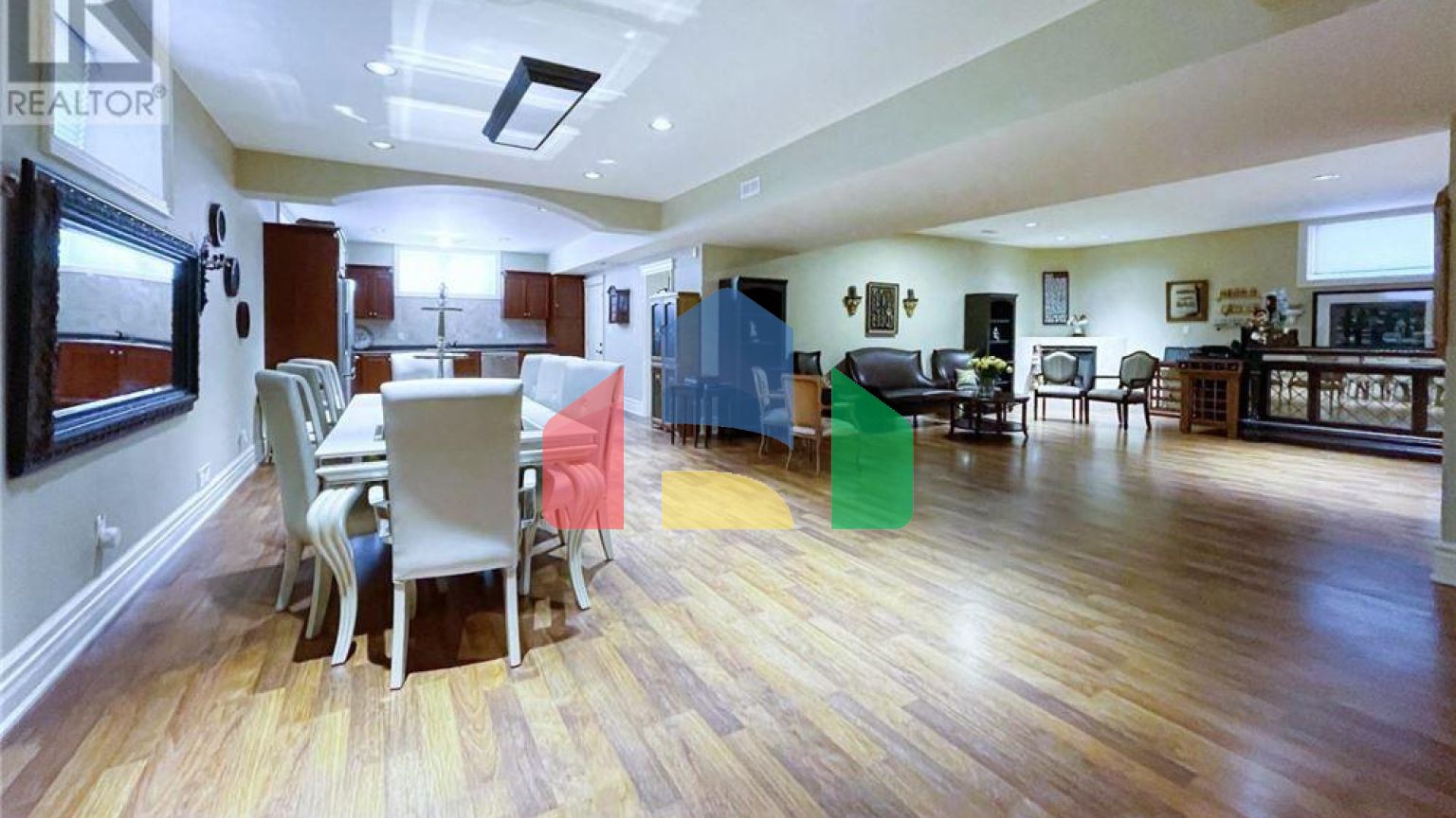 Residential - Single Family Home - Richmond Hill, Canada - Canada