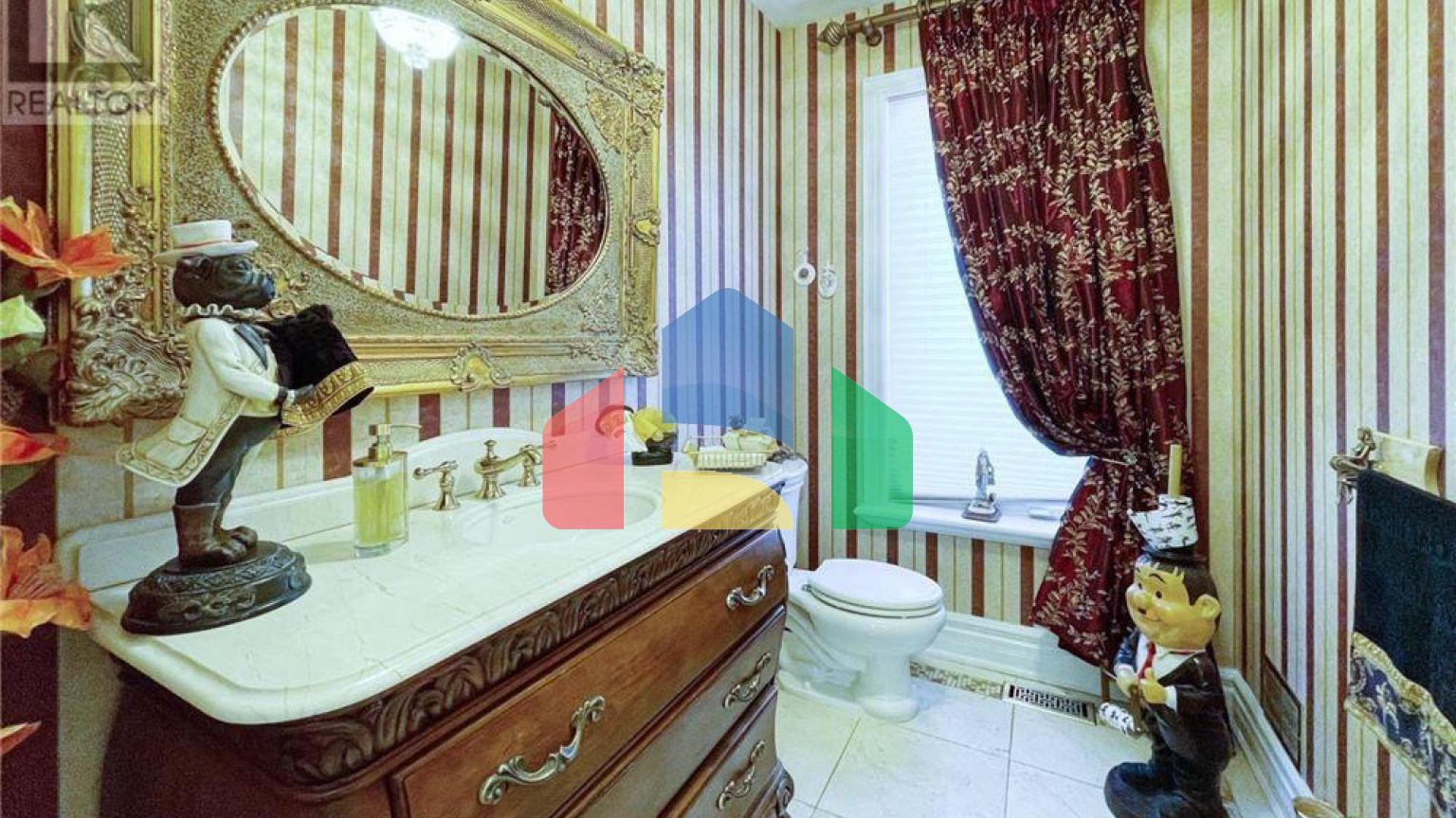 Residential - Single Family Home - Richmond Hill, Canada - Canada