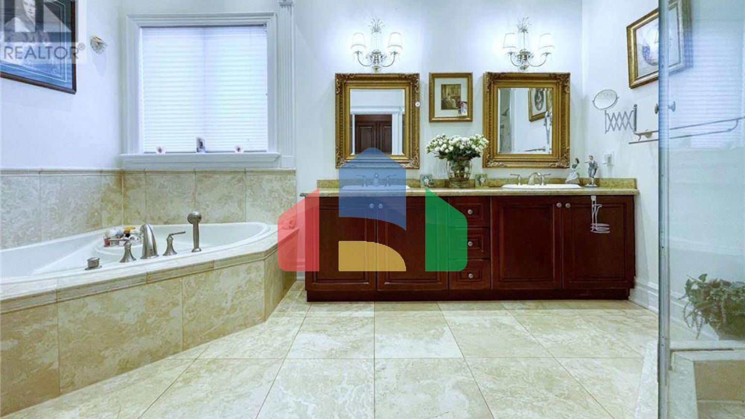 Residential - Single Family Home - Richmond Hill, Canada - Canada