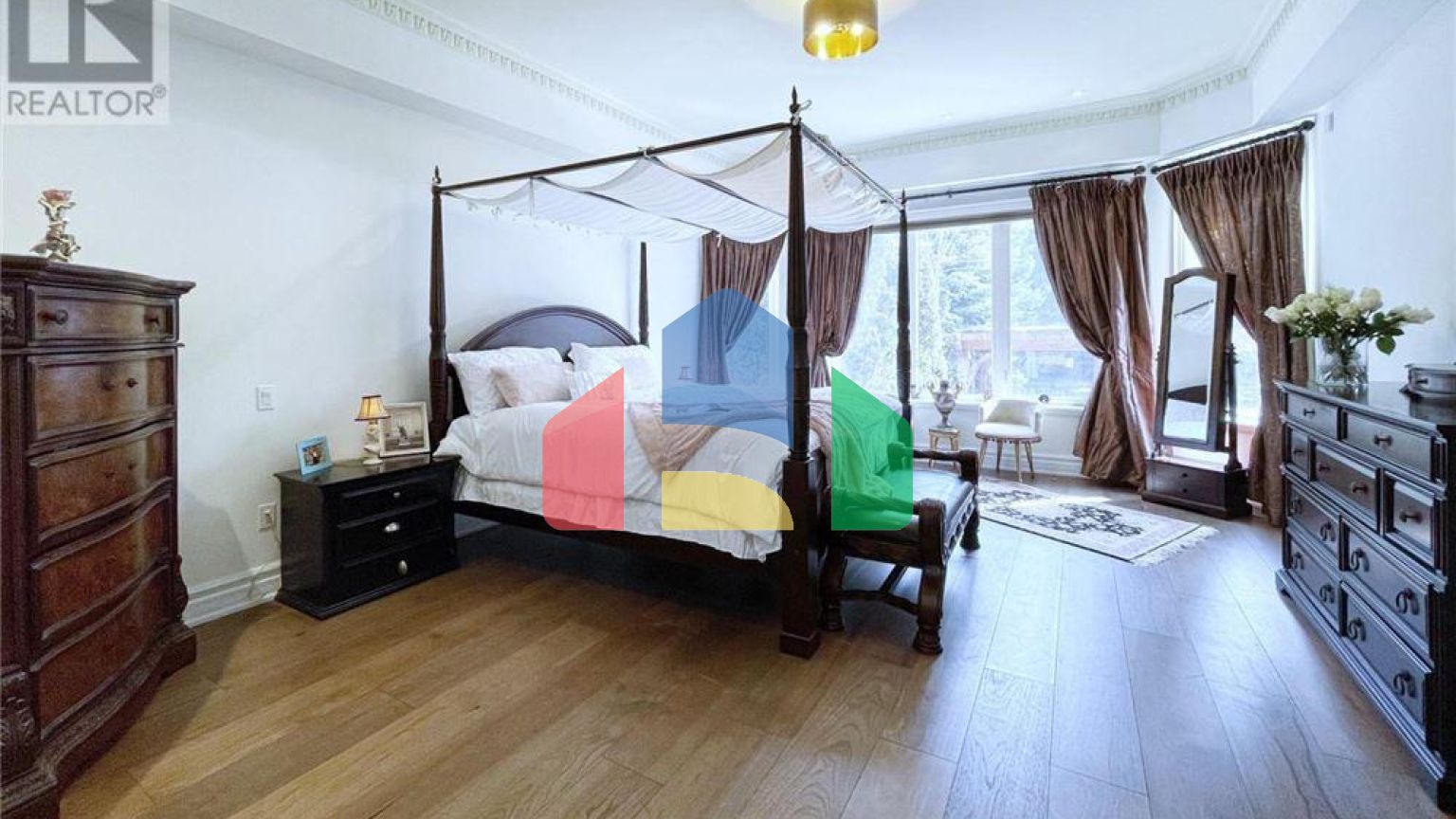 Residential - Single Family Home - Richmond Hill, Canada - Canada