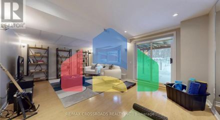 Residential - Single Family Home - Richmond Hill, Canada - Canada