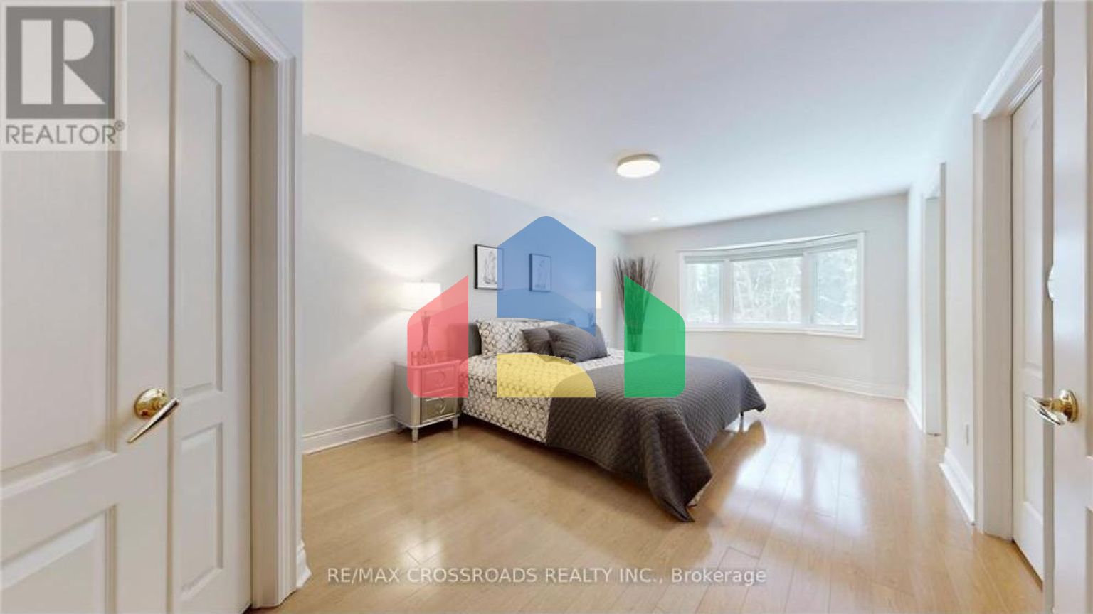 Residential - Single Family Home - Richmond Hill, Canada - Canada