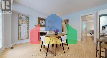 Residential - Single Family Home - Richmond Hill, Canada - Canada