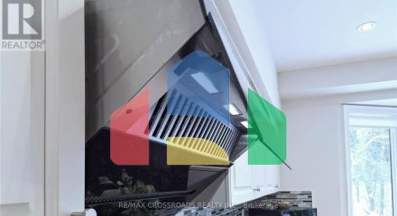 Residential - Single Family Home - Richmond Hill, Canada - Canada