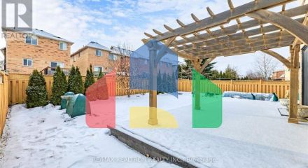 Residential - Single Family Home - Richmond Hill, Canada - Canada