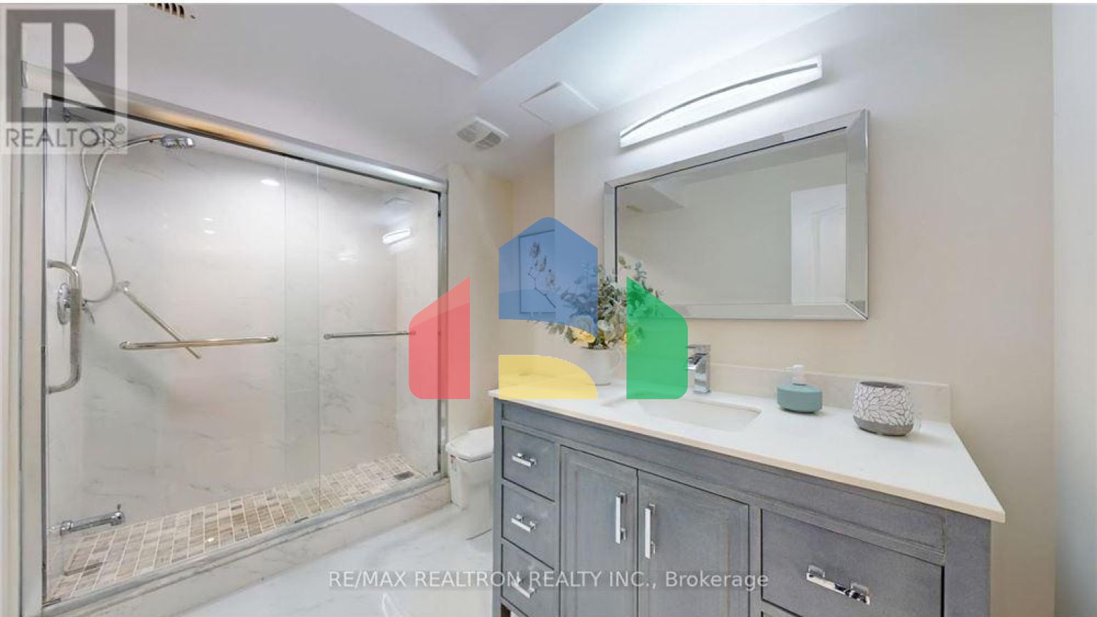 Residential - Single Family Home - Richmond Hill, Canada - Canada