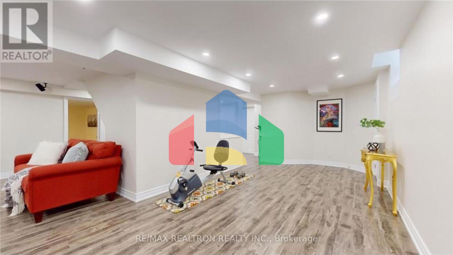 Residential - Single Family Home - Richmond Hill, Canada - Canada