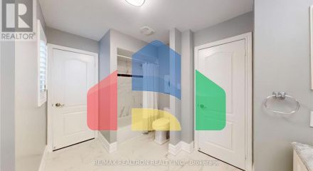 Residential - Single Family Home - Richmond Hill, Canada - Canada