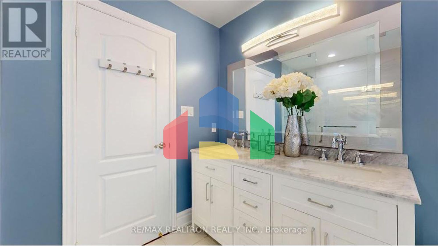 Residential - Single Family Home - Richmond Hill, Canada - Canada