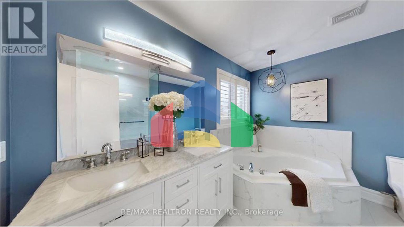 Residential - Single Family Home - Richmond Hill, Canada - Canada