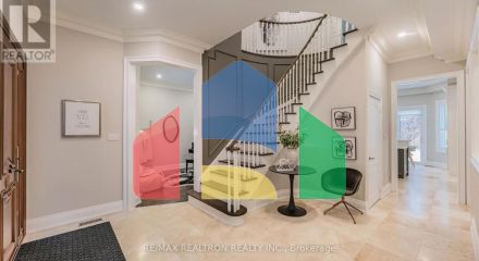 Residential - Single Family Home - Richmond Hill, Canada - Canada