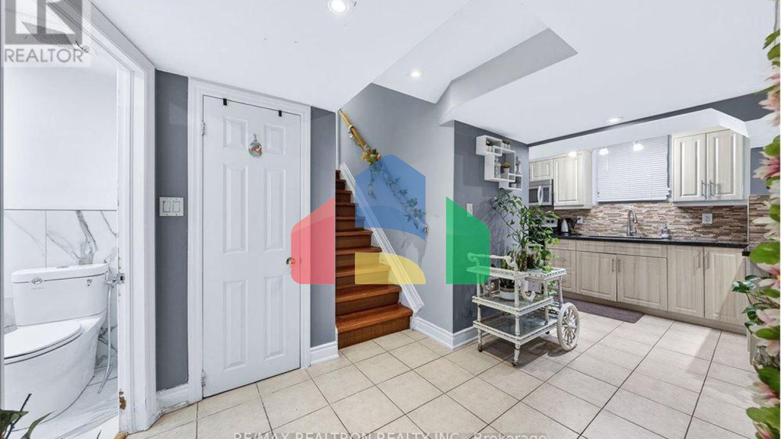 Residential - Single Family Home - Richmond Hill, Canada - Canada