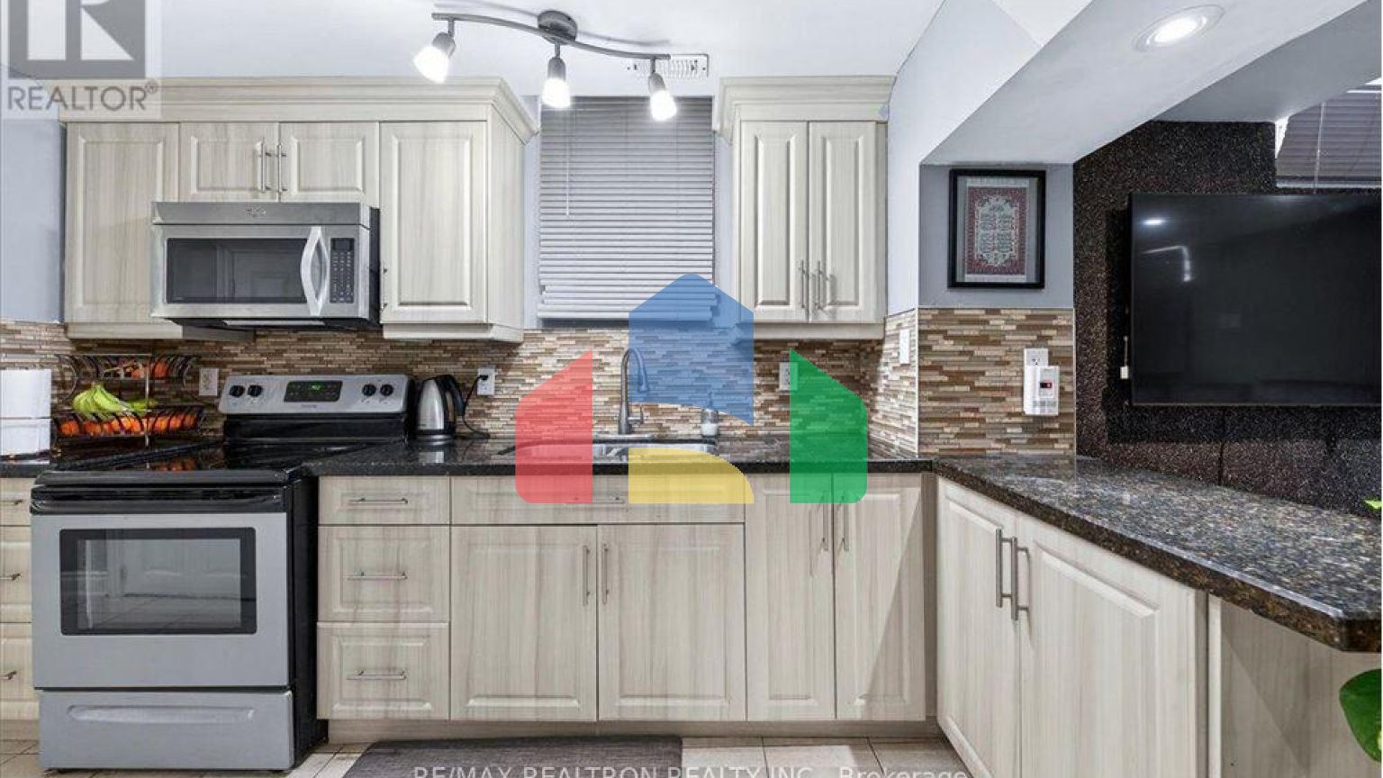 Residential - Single Family Home - Richmond Hill, Canada - Canada