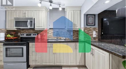 Residential - Single Family Home - Richmond Hill, Canada - Canada