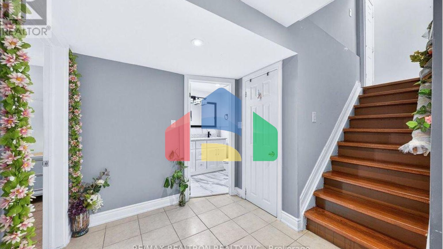 Residential - Single Family Home - Richmond Hill, Canada - Canada