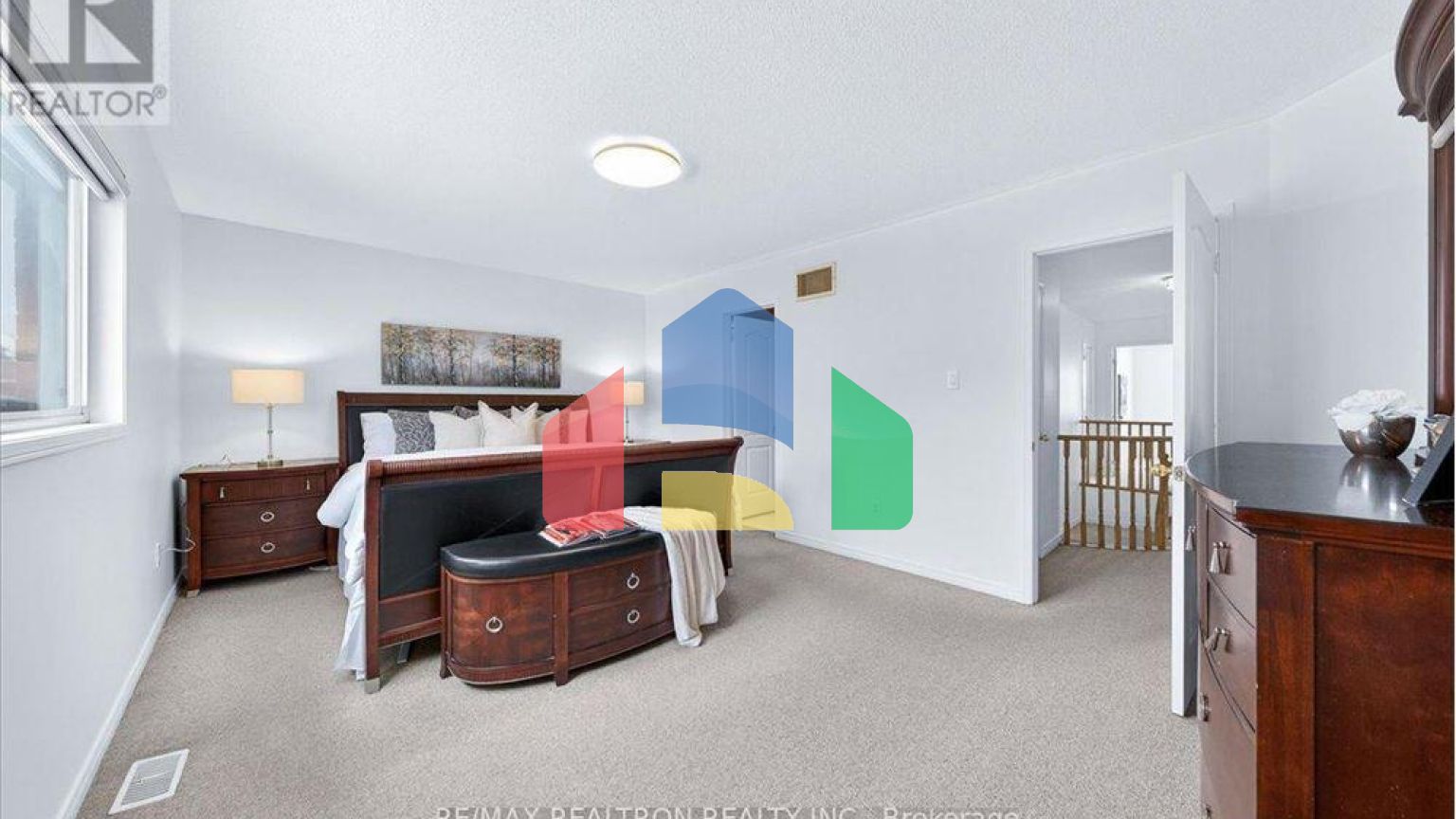 Residential - Single Family Home - Richmond Hill, Canada - Canada